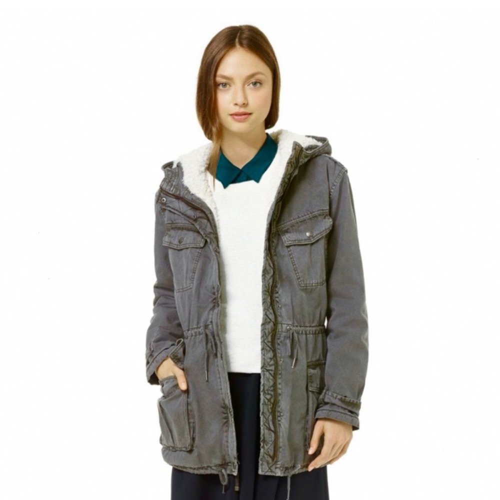 Talula Aritzia Sequit Cargo Parka Hooded Faux Fur Sherpa Lined Jacket